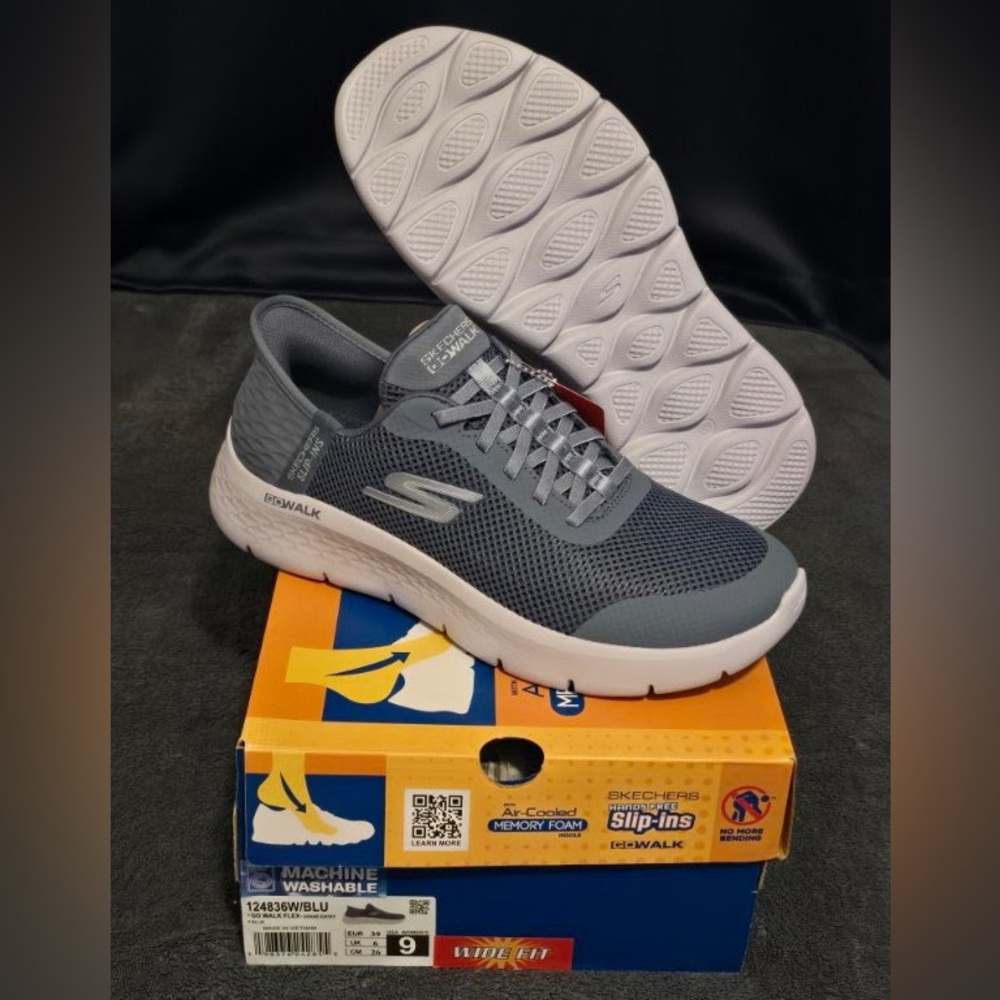 Women’s Skechers GO WALK Flex - Grand Entry - Blue - Size: 9 WIDE